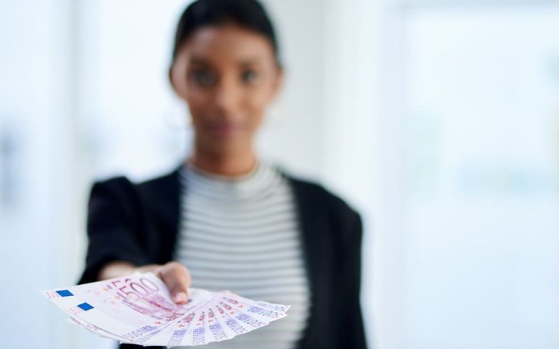 Todo sobre las deducciones salariales en Panamá: normativa, porcentajes y ejemplos